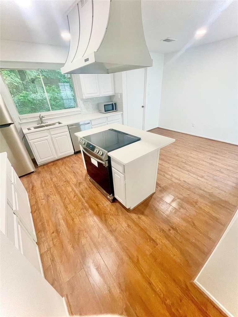 3126 Village Woods Drive - Photo 6
