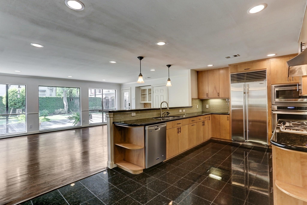 2911 University Boulevard - Photo 4