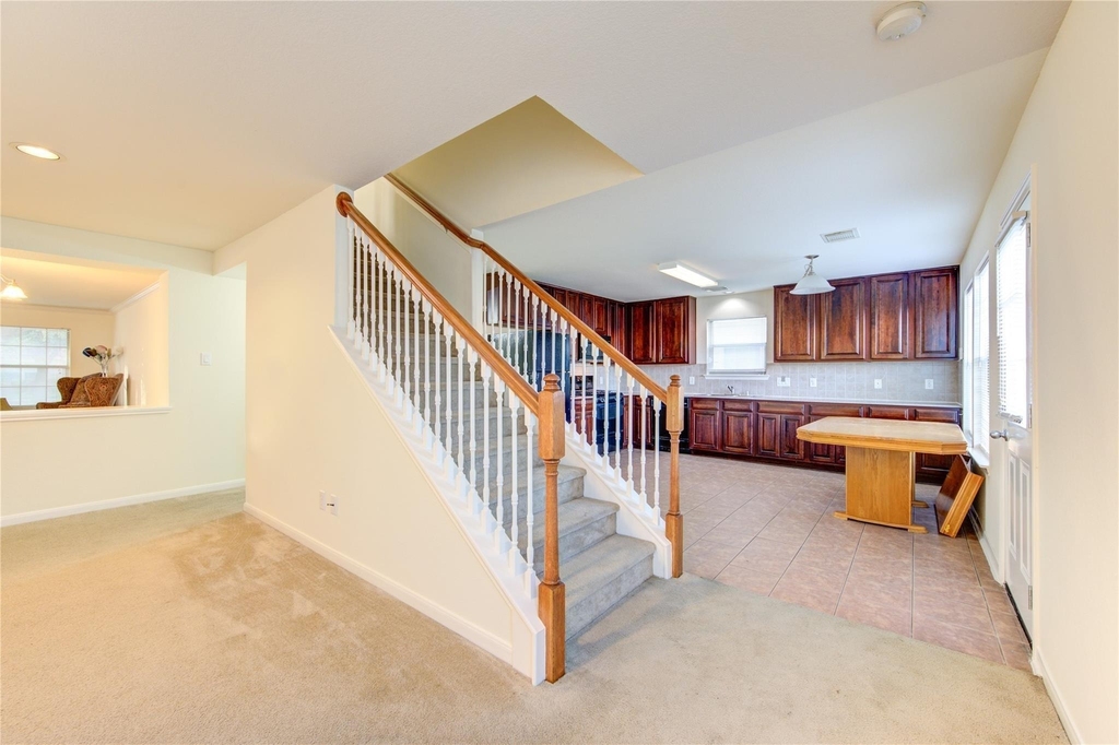 15326 Mission Oak Drive - Photo 3
