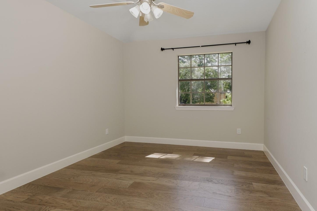 24 Hornsilver - Photo 2