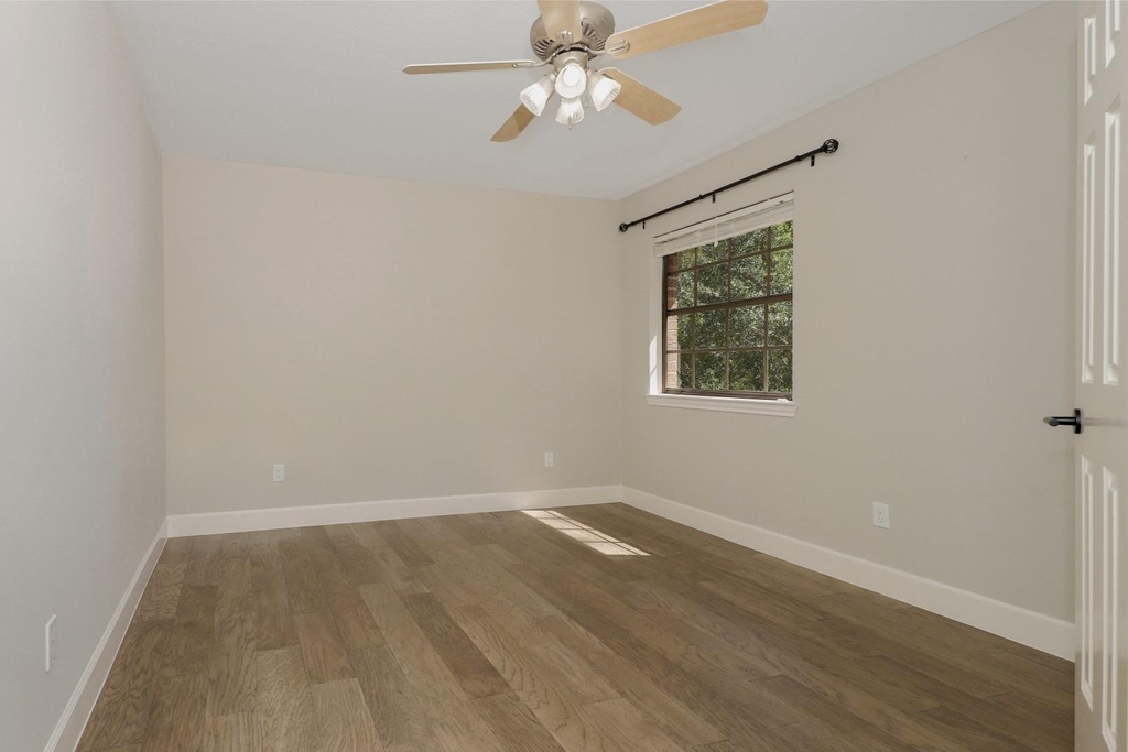 24 Hornsilver - Photo 3