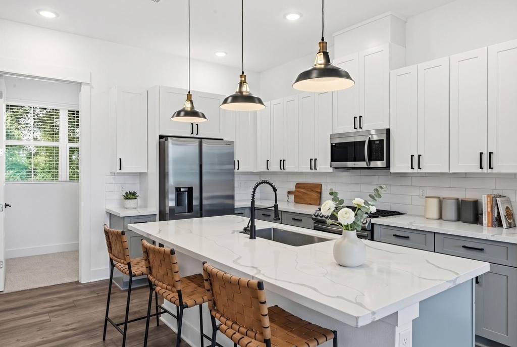 1404 Mansfield Street - Photo 3