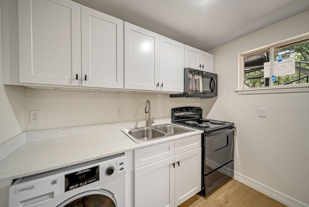 411 Avenue A - Photo 15