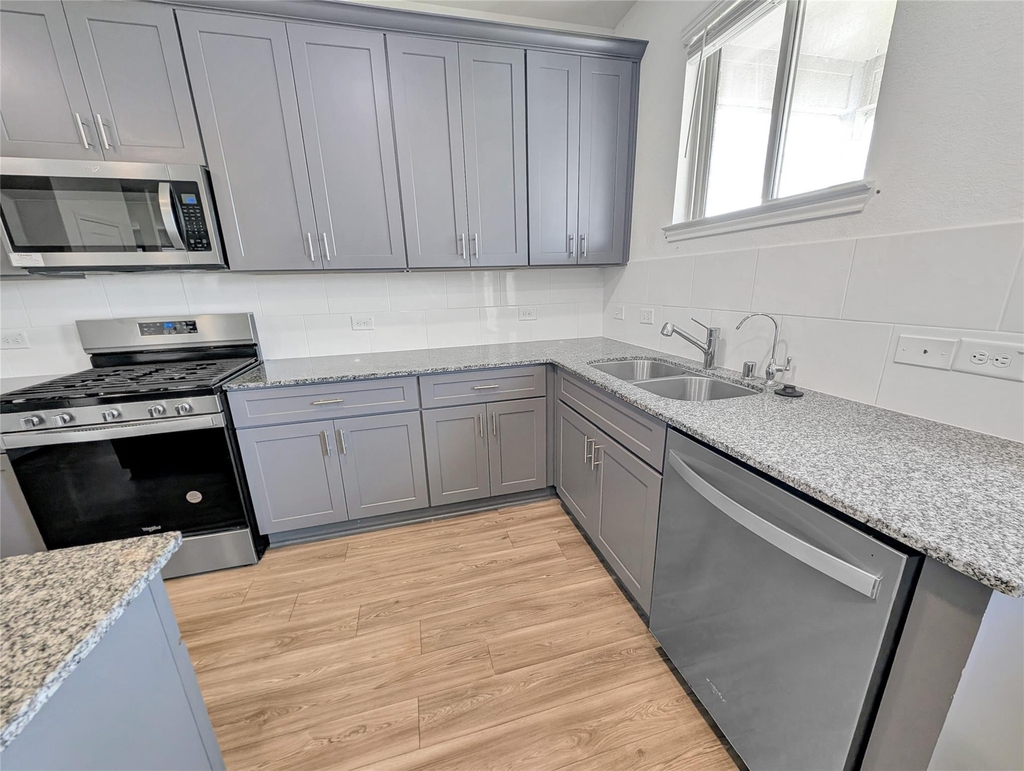 1328 Ventura Creek Drive - Photo 9