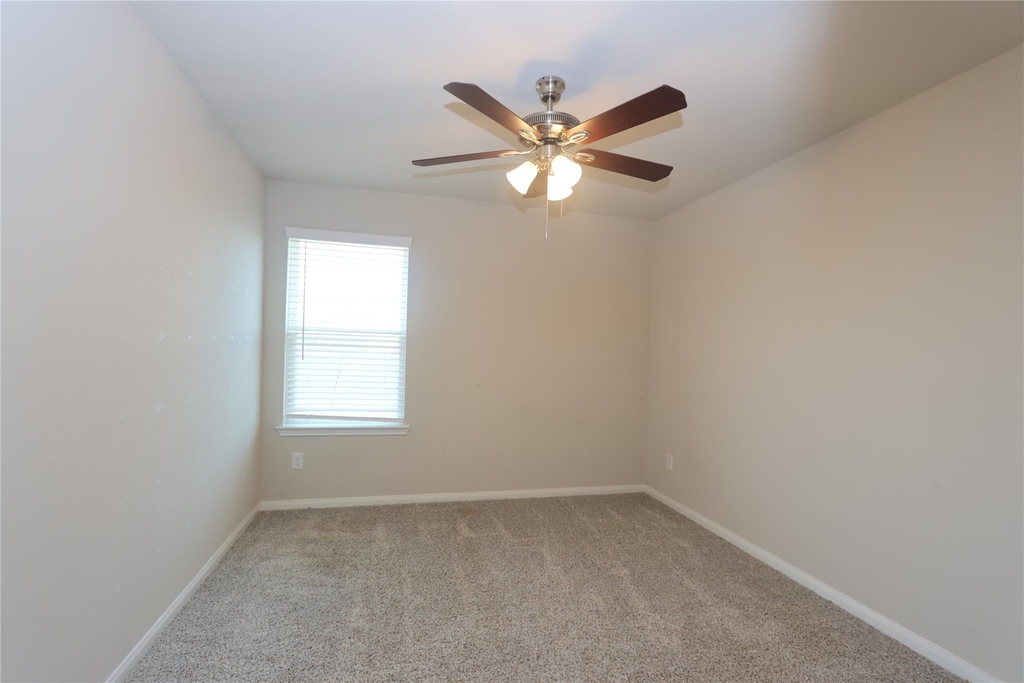 7219 Toluca Drive - Photo 14