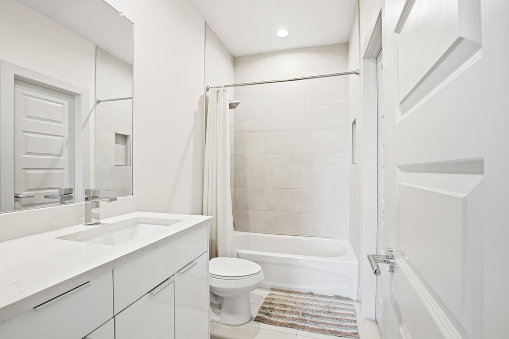 4408 Santorini Lane - Photo 19