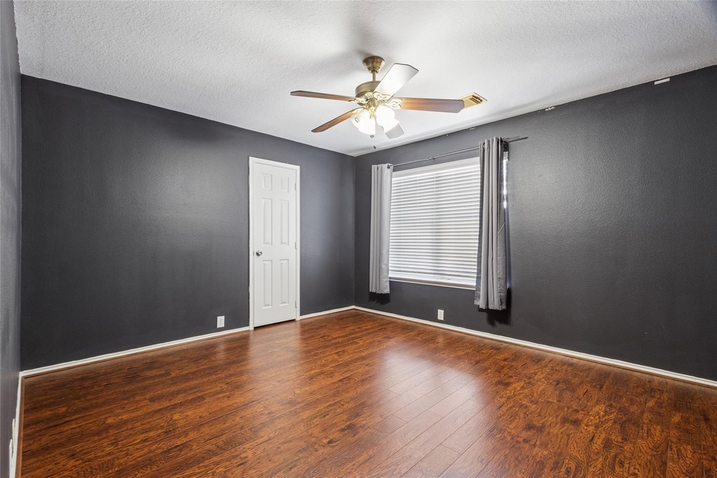 10306 Logan Bridge Lane - Photo 20