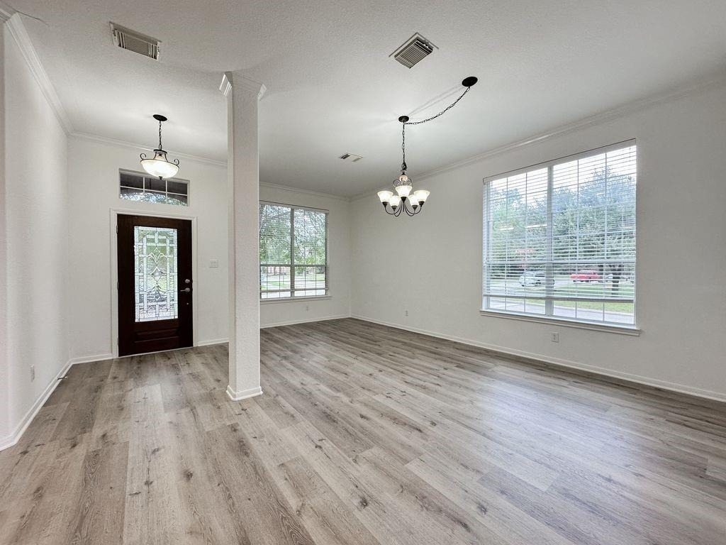 73 E Montfair Boulevard - Photo 1