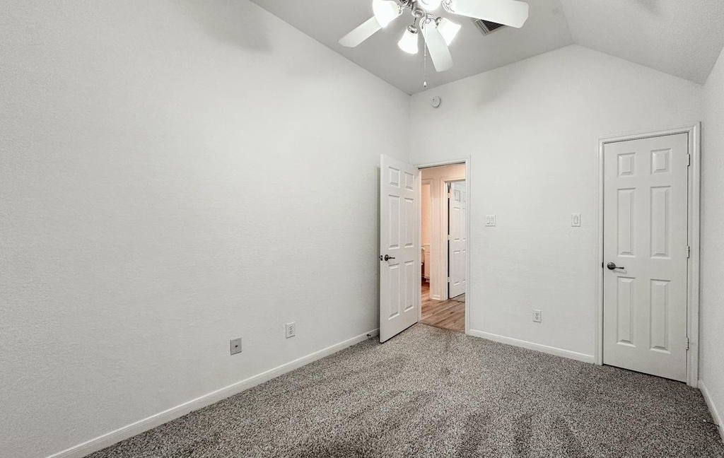 73 E Montfair Boulevard - Photo 11