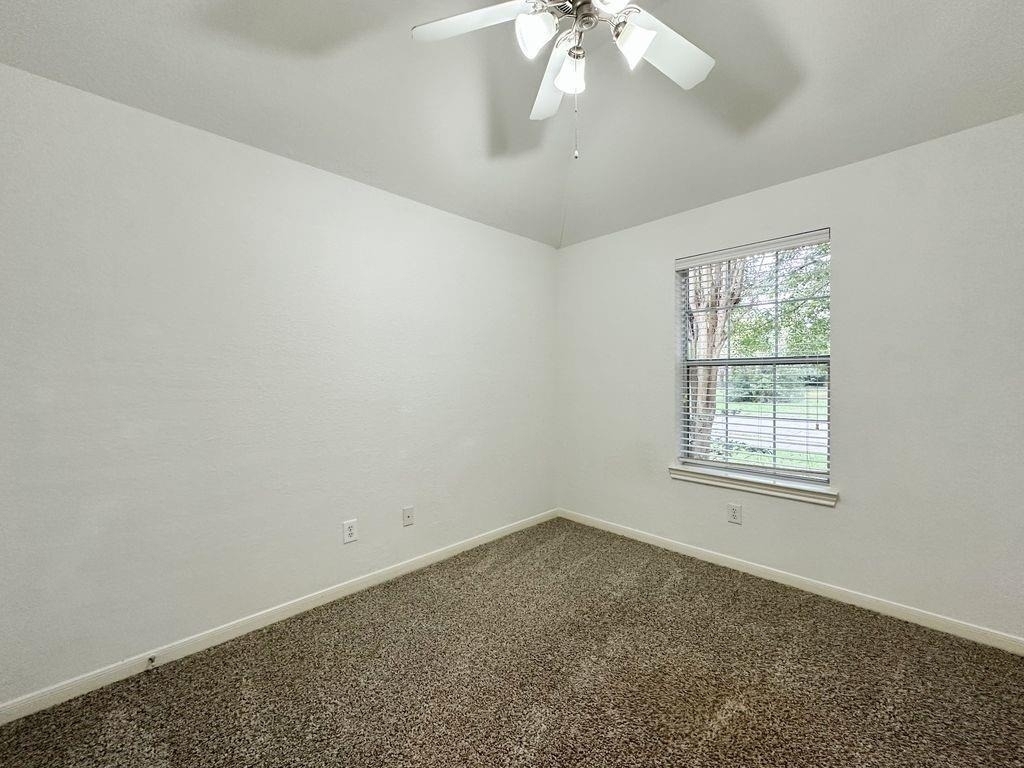 73 E Montfair Boulevard - Photo 11