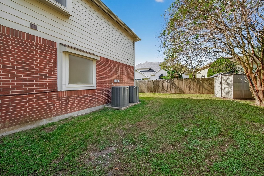 16315 April Ridge Drive - Photo 44