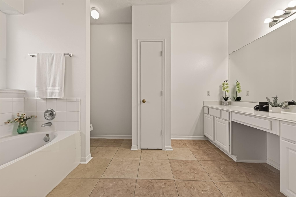 16315 April Ridge Drive - Photo 42