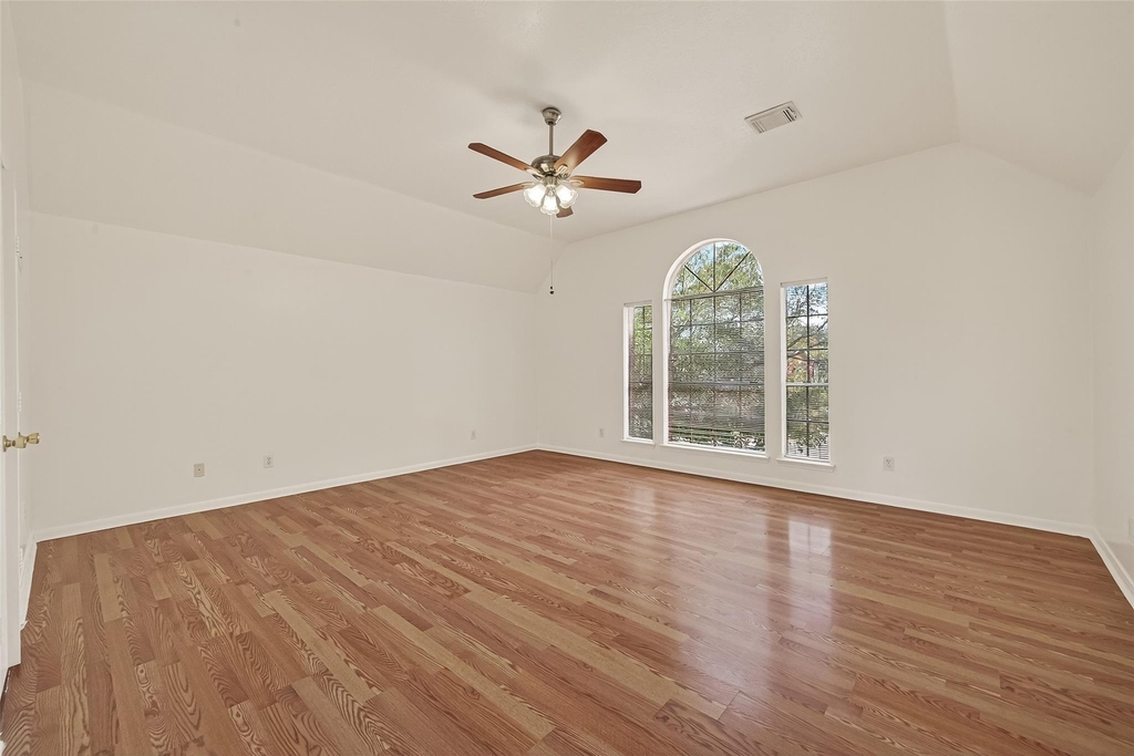 16315 April Ridge Drive - Photo 32