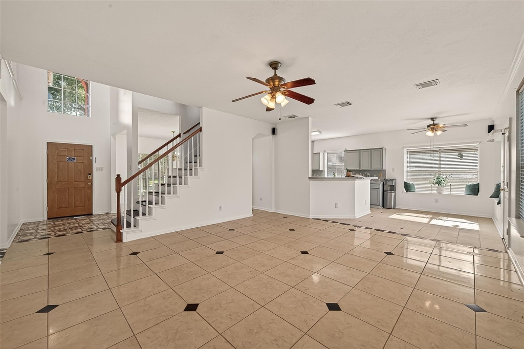 16315 April Ridge Drive - Photo 9