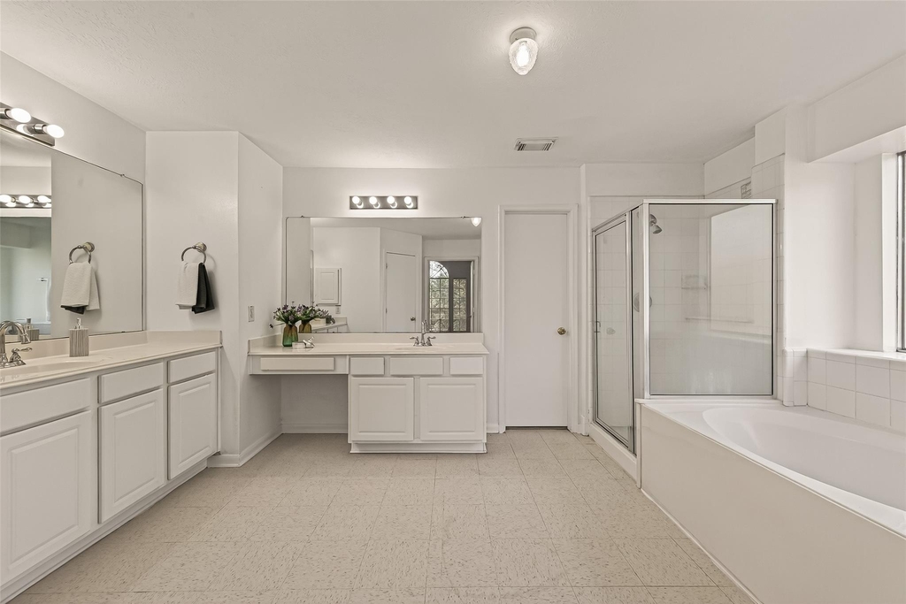 16315 April Ridge Drive - Photo 34