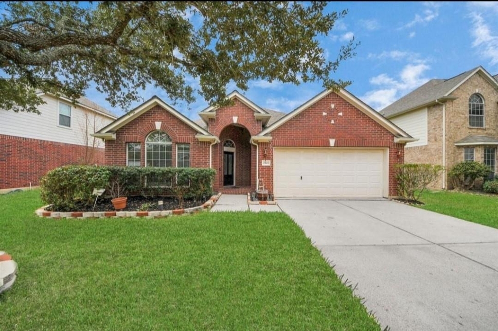 2502 Suncreek Lane - Photo 0