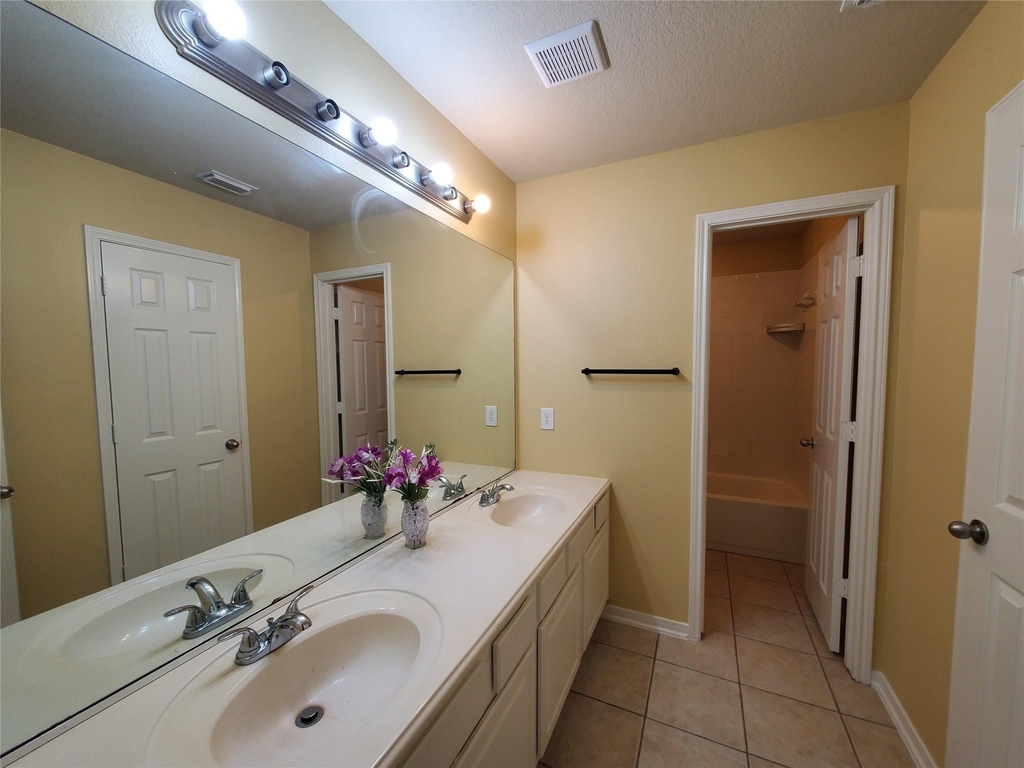 2502 Suncreek Lane - Photo 19
