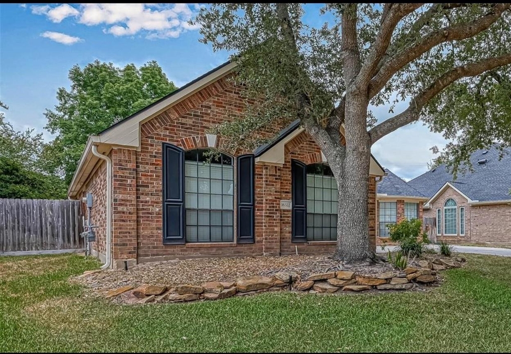 16322 Judge Bry Road - Photo 2