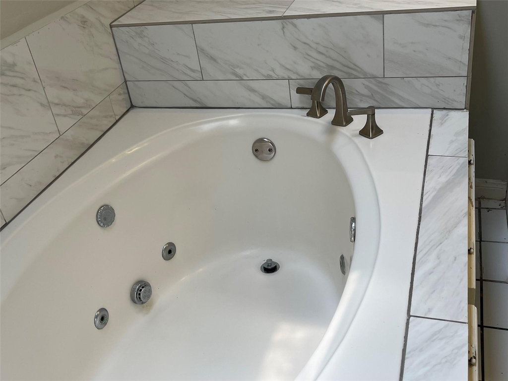 3118 Redcliff Drive - Photo 13