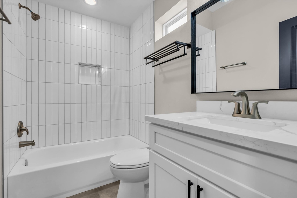 8529 Dosia Street - Photo 15