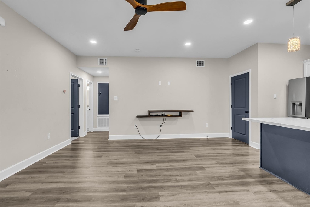 8529 Dosia Street - Photo 13