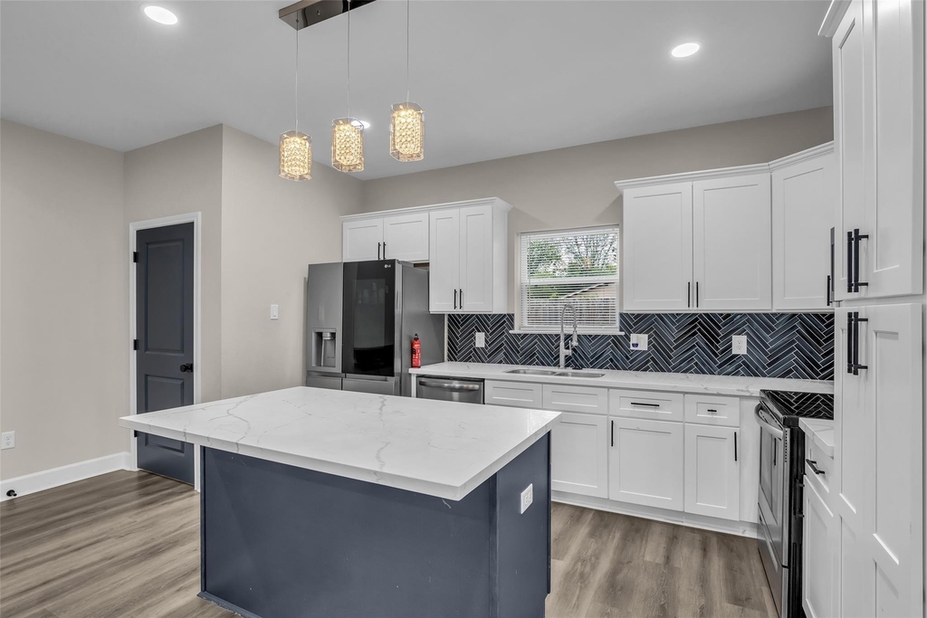 8529 Dosia Street - Photo 7