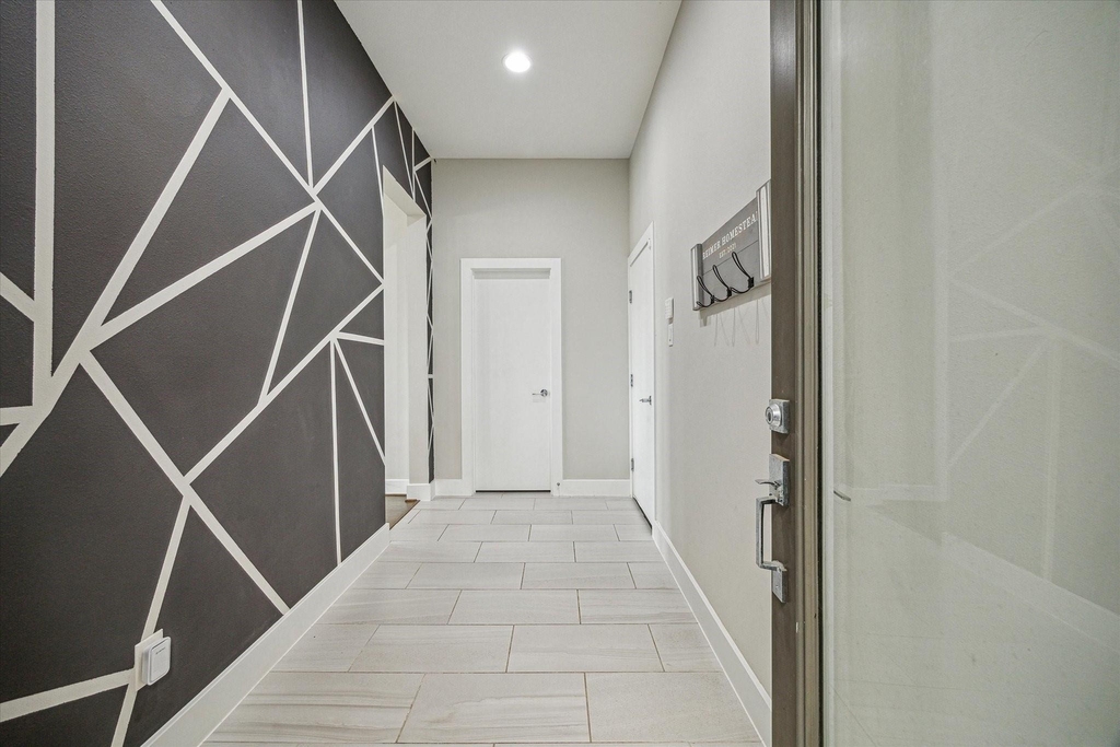 5520 Rosslyn Road - Photo 4