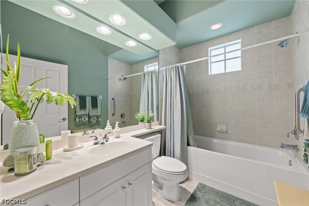 8641 Piazza Del Lago Circle - Photo 5