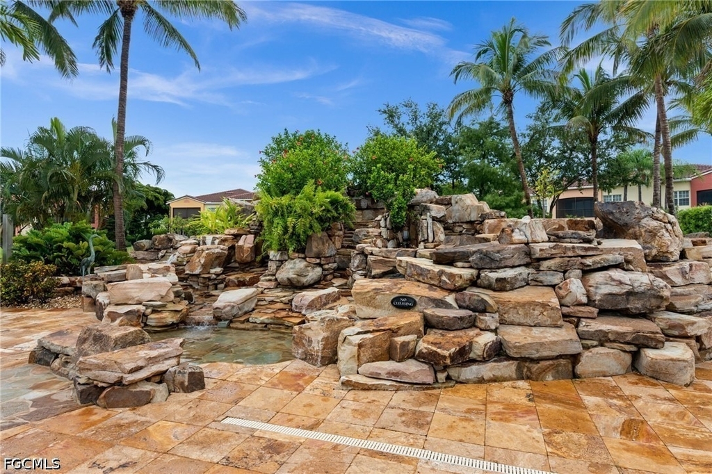 8641 Piazza Del Lago Circle - Photo 39