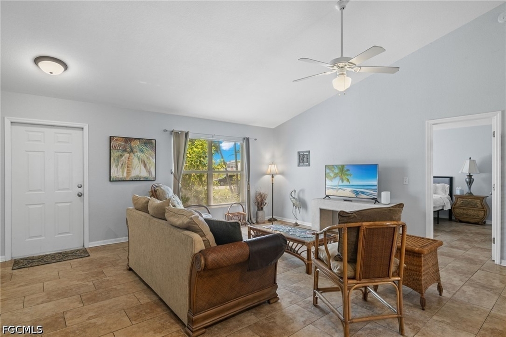 301 Se 30th Terrace - Photo 4