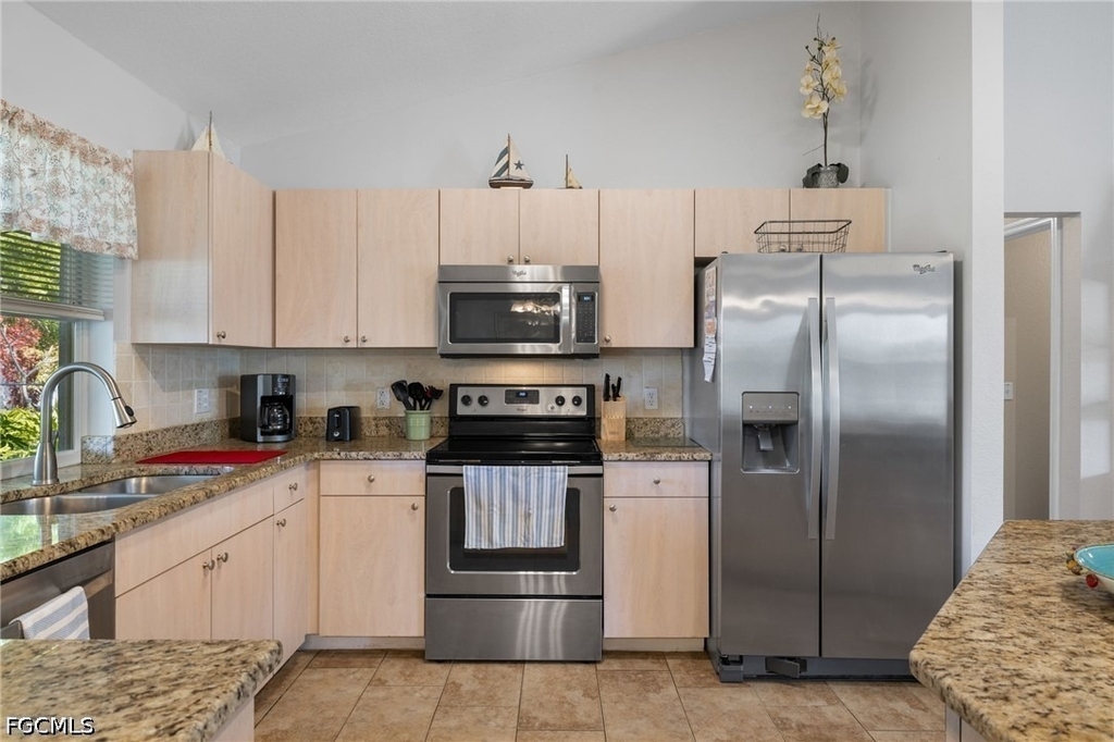 301 Se 30th Terrace - Photo 10