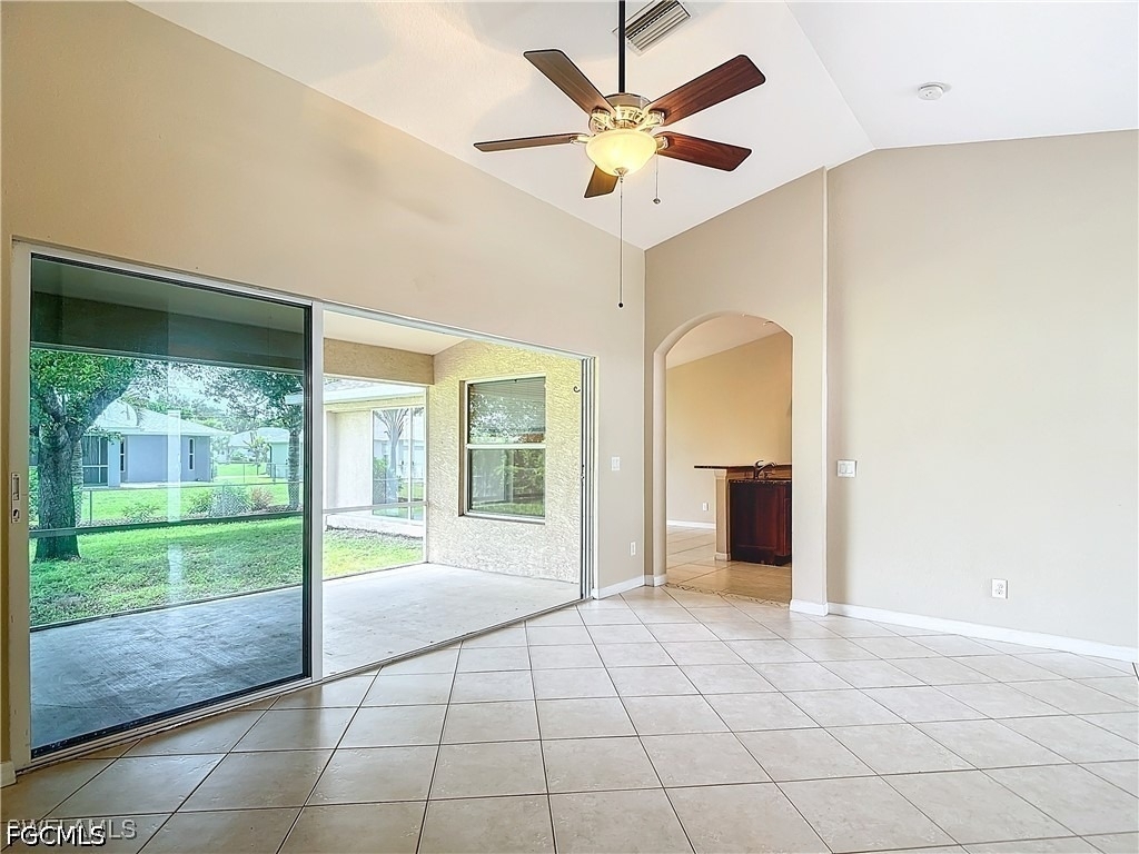 1726 Trafalgar Parkway - Photo 18