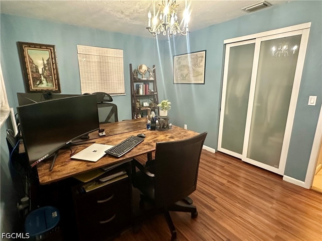 1495 Cranville R Square - Photo 18