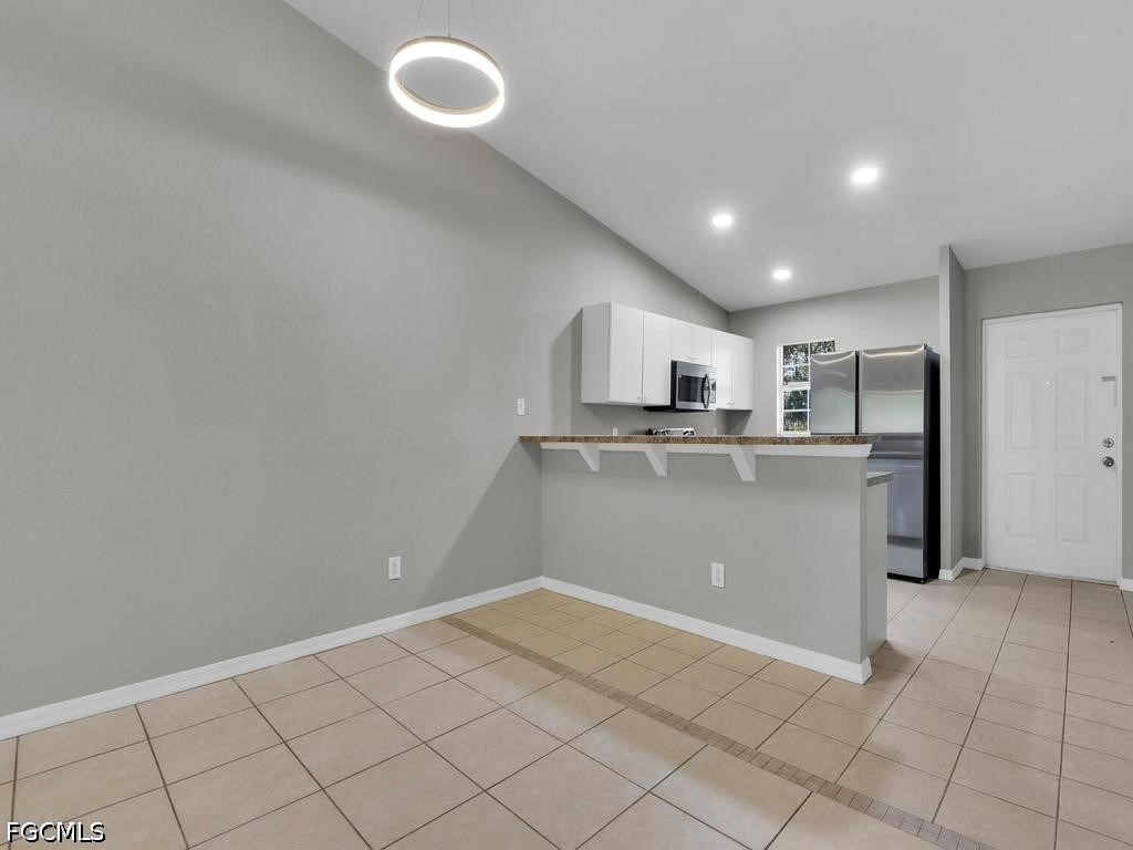 801 Meadow Road - Photo 5