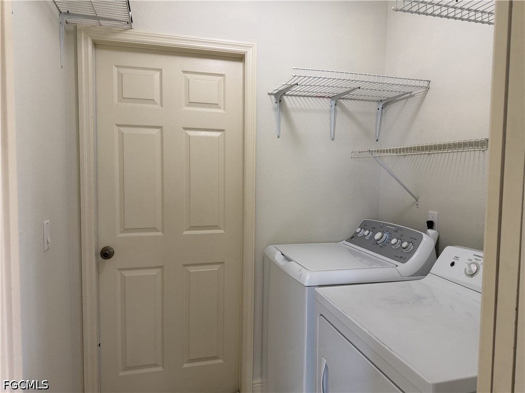 305 Nw 22nd Place - Photo 6
