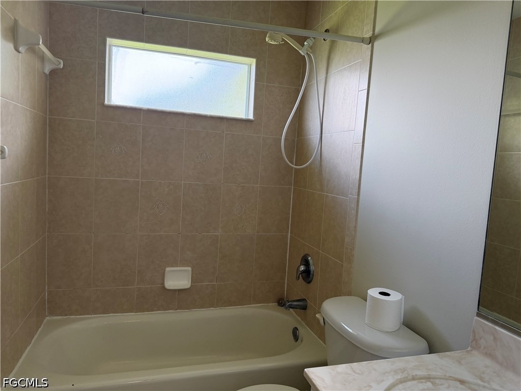 305 Nw 22nd Place - Photo 14