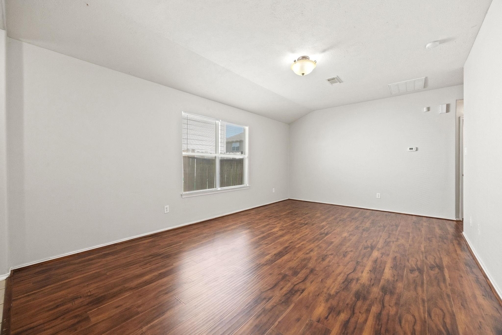 2746 Grahamwood Lane - Photo 3