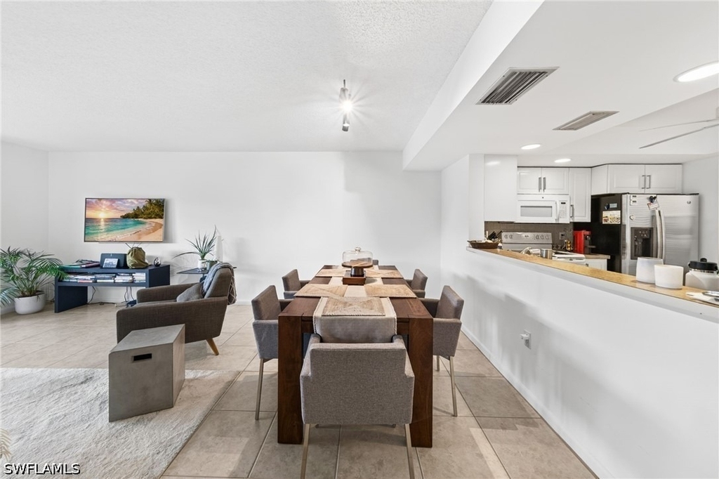 823 Meadowland Drive - Photo 6