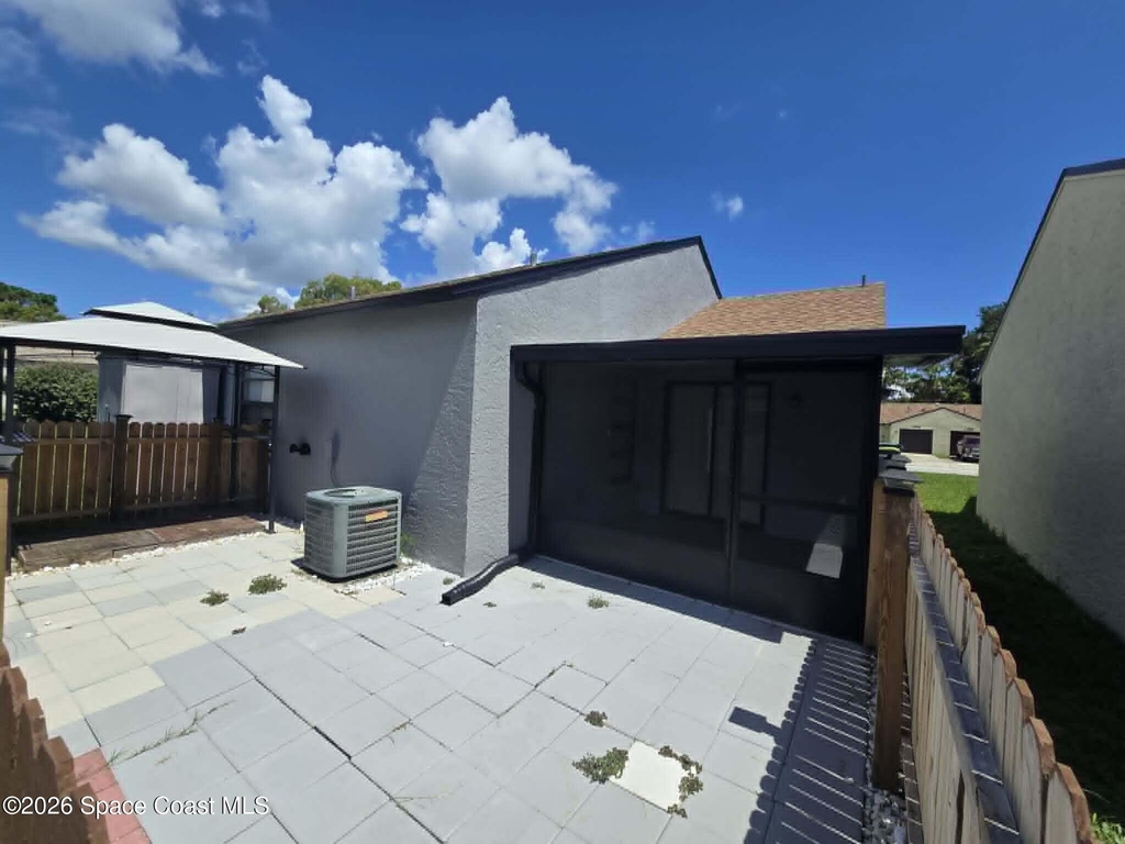 1697 Parakeet Court - Photo 10