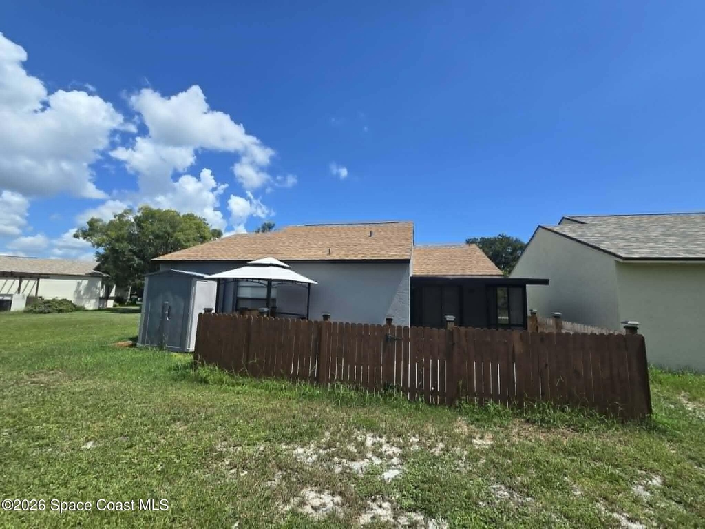 1697 Parakeet Court - Photo 11