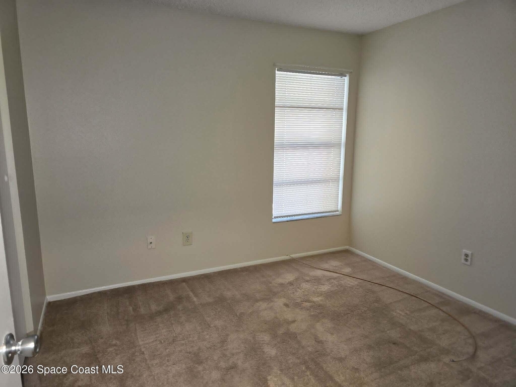 1697 Parakeet Court - Photo 7