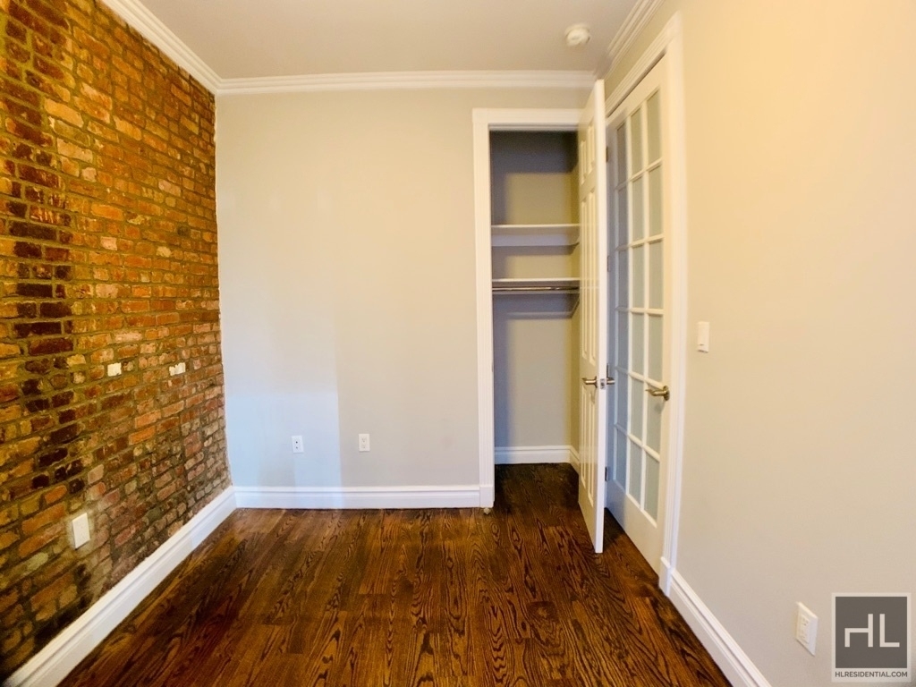 East 13th Street - Photo 2