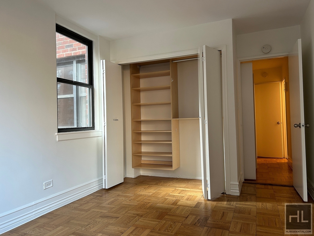 East 79th Street - Photo 0