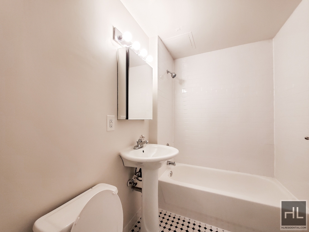 West 96th Street - Photo 3