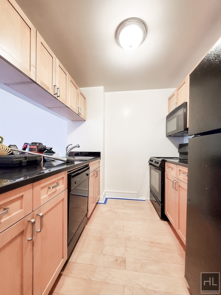 West 96th Street - Photo 0