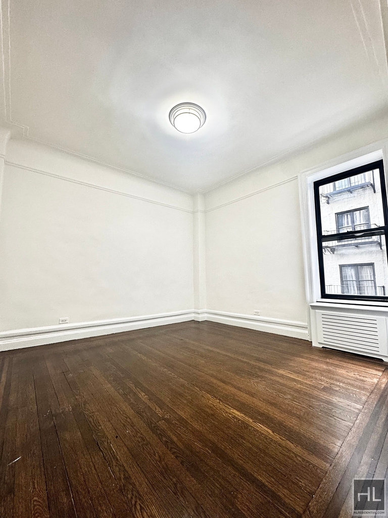 West 72 Street - Photo 3