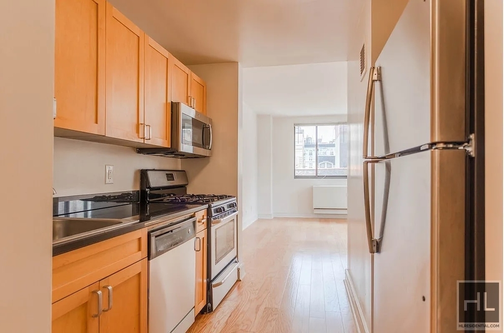 West 96th Street - Photo 2