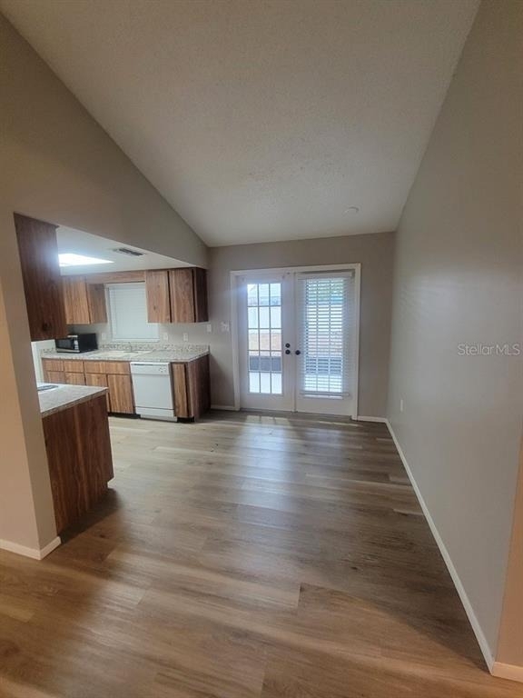1305 Calamondin Drive - Photo 4