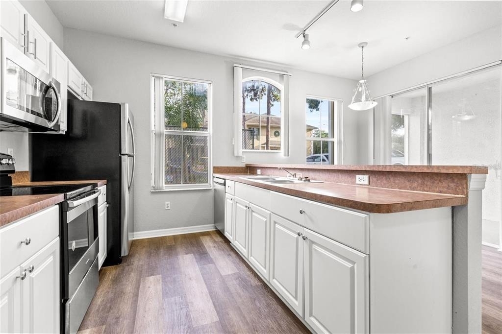 5009 Sunridge Palms Drive - Photo 3