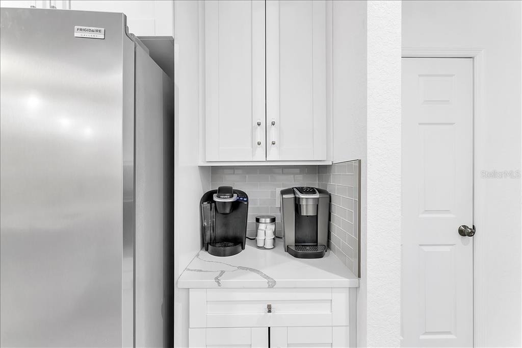 2402 W Fig Street - Photo 30